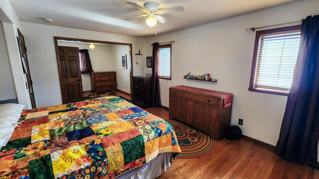 1937 19th Street S, Fargo, ND 58103