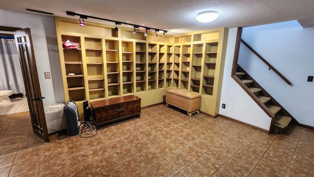 1937 19th Street S, Fargo, ND 58103