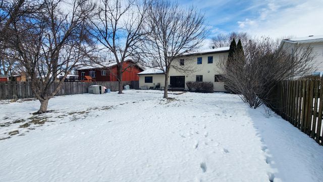 1937 19th Street S, Fargo, ND 58103