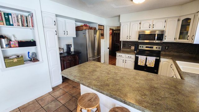 1937 19th Street S, Fargo, ND 58103