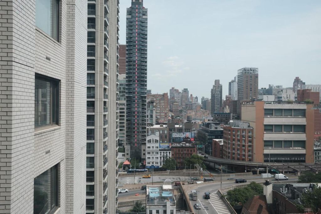 303 E 57th St Apt 7A, New York City, NY 10022