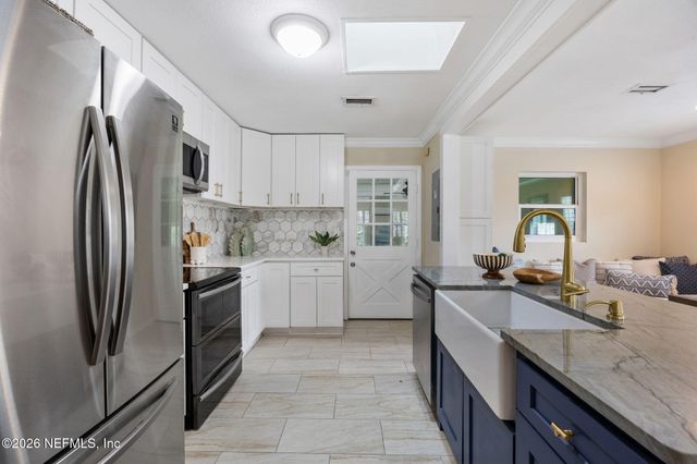 4140 LEXINGTON Avenue, Jacksonville, FL 32210