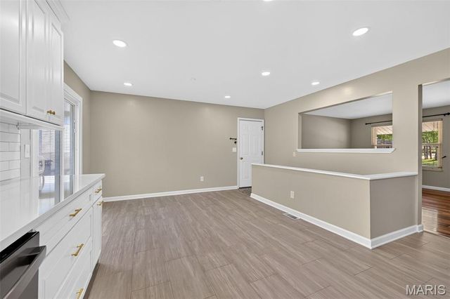 308 W Sunny Hill Boulevard, St Peters, MO 63376