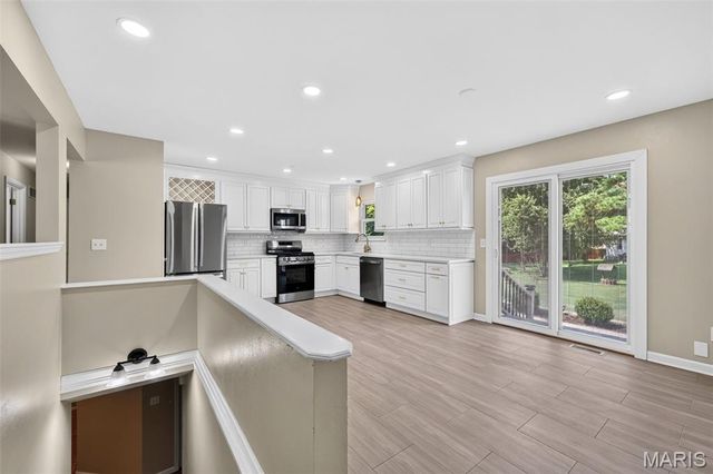 308 W Sunny Hill Boulevard, St Peters, MO 63376