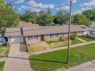 2318 W McCormick Ave, Wichita, KS 67213