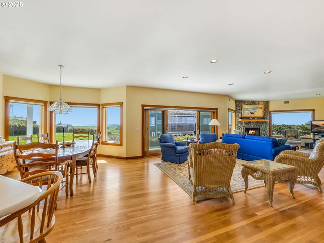 4810 HIGH RIDGE Rd, Gearhart, OR 97138