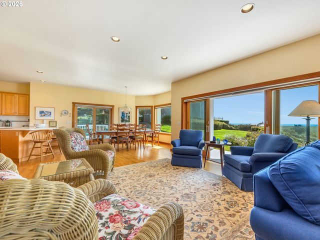4810 HIGH RIDGE Rd, Gearhart, OR 97138