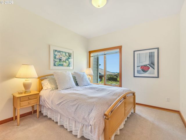 4810 HIGH RIDGE Rd, Gearhart, OR 97138
