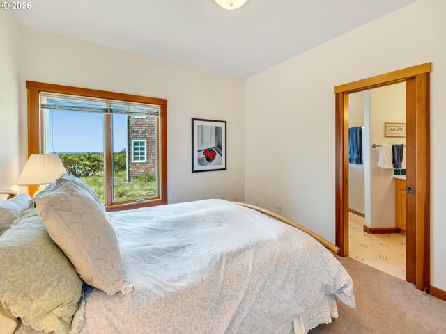4810 HIGH RIDGE Rd, Gearhart, OR 97138