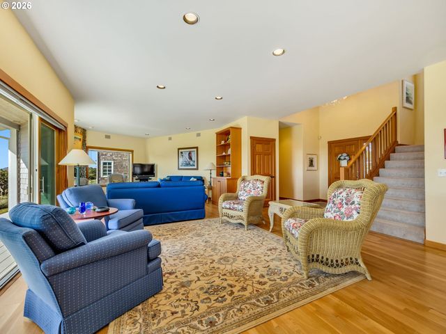 4810 HIGH RIDGE Rd, Gearhart, OR 97138