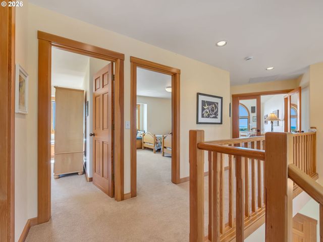 4810 HIGH RIDGE Rd, Gearhart, OR 97138