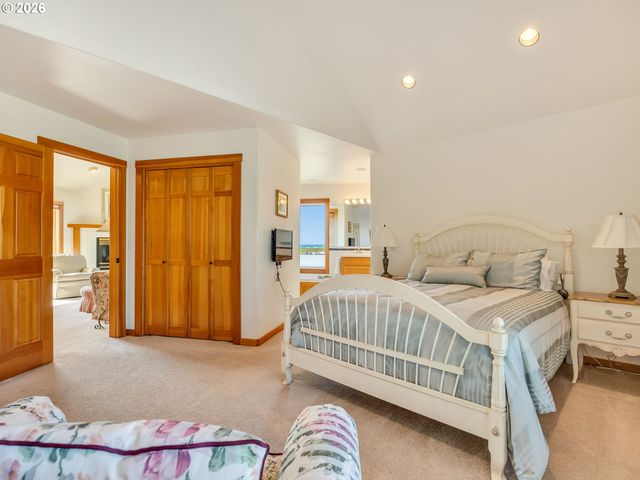 4810 HIGH RIDGE Rd, Gearhart, OR 97138