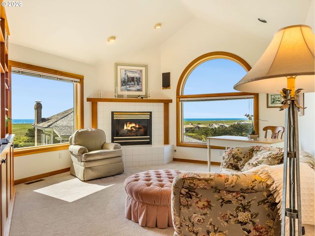 4810 HIGH RIDGE Rd, Gearhart, OR 97138