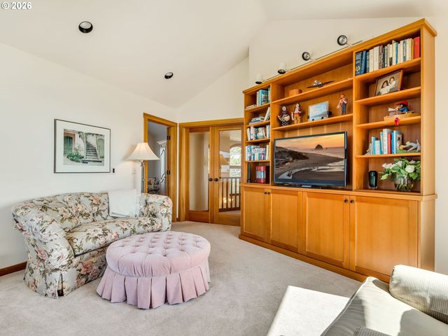 4810 HIGH RIDGE Rd, Gearhart, OR 97138