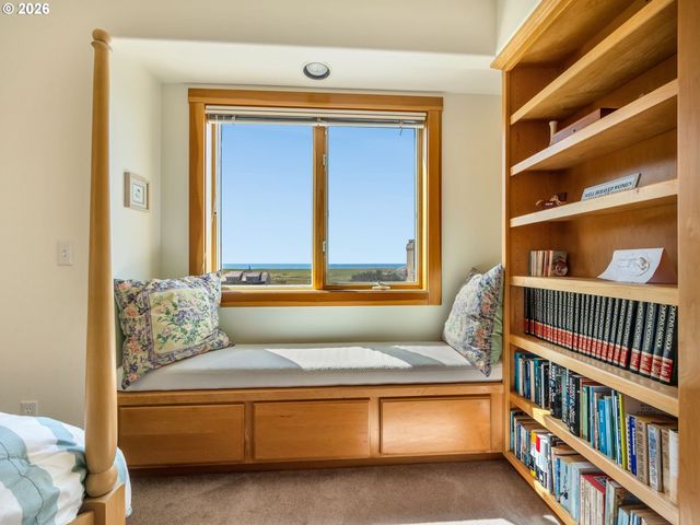 4810 HIGH RIDGE Rd, Gearhart, OR 97138