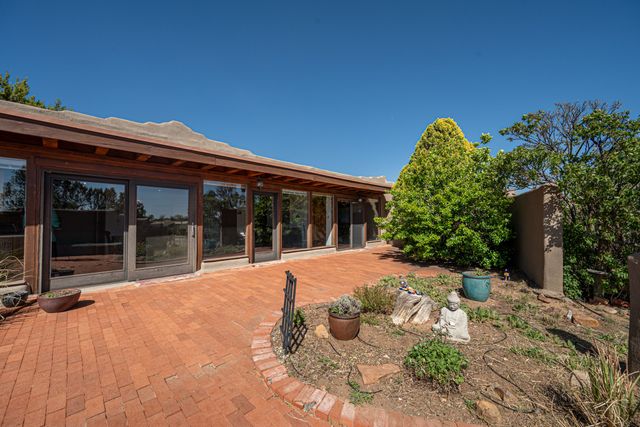 1 Encantado Road, Santa Fe, NM 87508