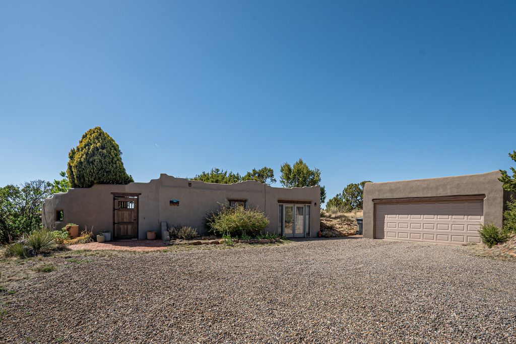 1 Encantado Road, Santa Fe, NM 87508