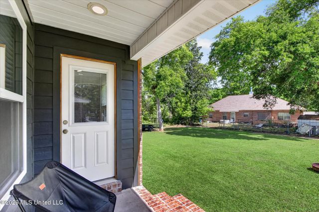 1412 Spruce Street, Ocean Springs, MS 39564
