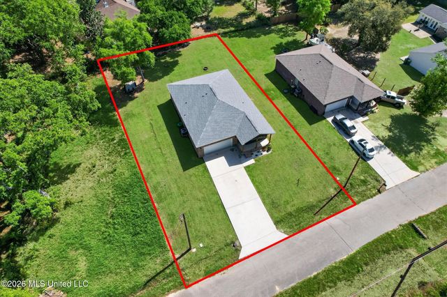 1412 Spruce Street, Ocean Springs, MS 39564