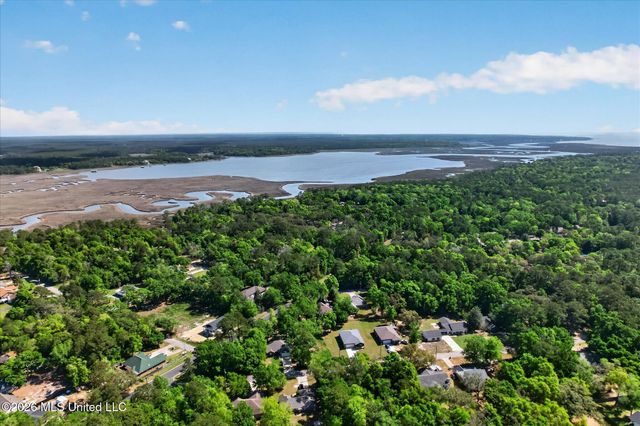 1412 Spruce Street, Ocean Springs, MS 39564