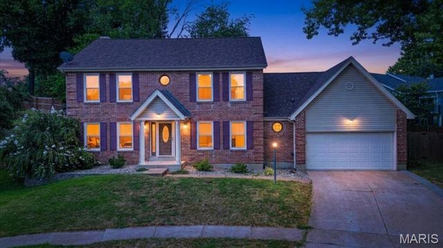 2546 Willow Knoll Drive, St Louis, MO 63129
