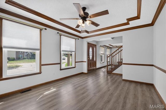 2546 Willow Knoll Drive, St Louis, MO 63129