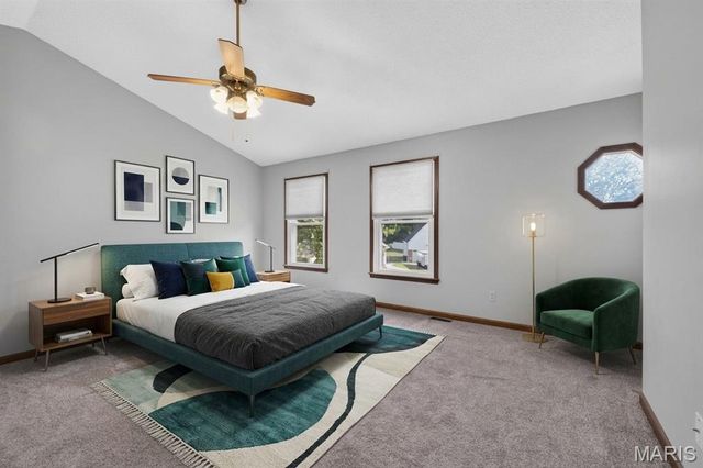 2546 Willow Knoll Drive, St Louis, MO 63129