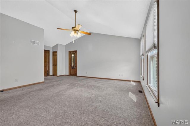 2546 Willow Knoll Drive, St Louis, MO 63129