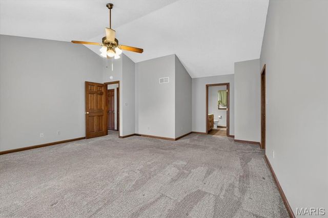 2546 Willow Knoll Drive, St Louis, MO 63129
