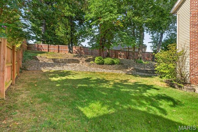 2546 Willow Knoll Drive, St Louis, MO 63129