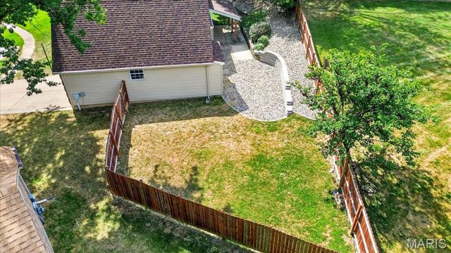 2546 Willow Knoll Drive, St Louis, MO 63129