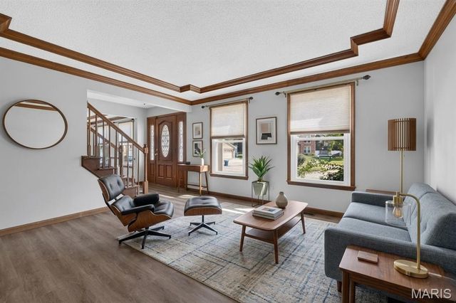 2546 Willow Knoll Drive, St Louis, MO 63129