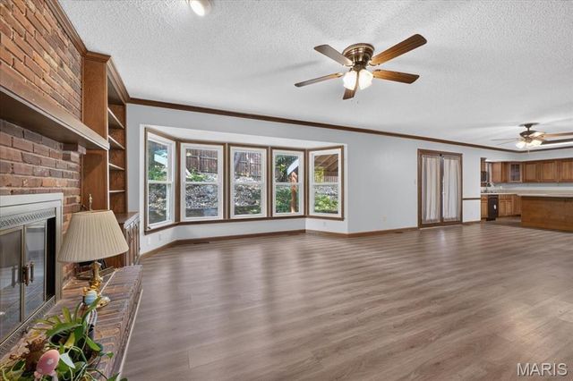 2546 Willow Knoll Drive, St Louis, MO 63129