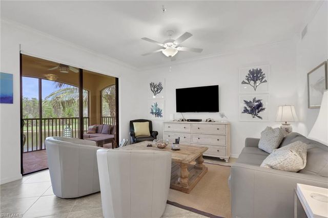 9584 Trevi CT 5226, Naples, FL 34113