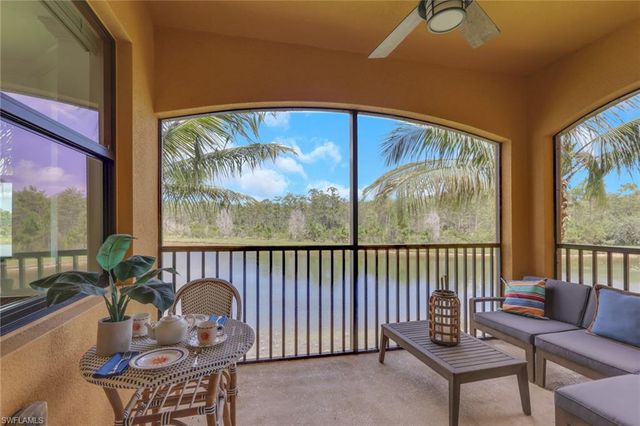 9584 Trevi CT 5226, Naples, FL 34113