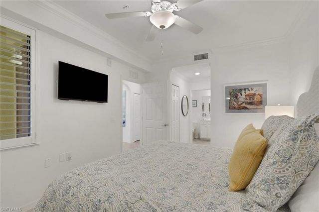 9584 Trevi CT 5226, Naples, FL 34113