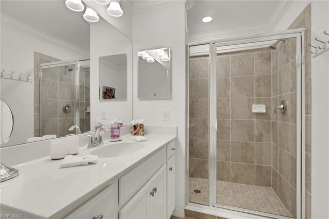 9584 Trevi CT 5226, Naples, FL 34113