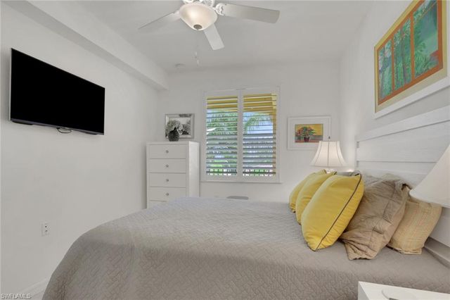 9584 Trevi CT 5226, Naples, FL 34113