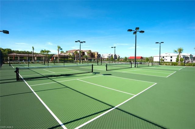 9584 Trevi CT 5226, Naples, FL 34113
