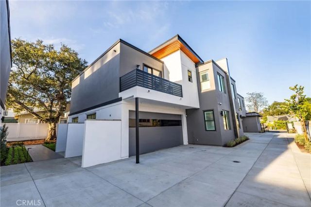 1649 N Lake Avenue 2, Pasadena, CA 91104