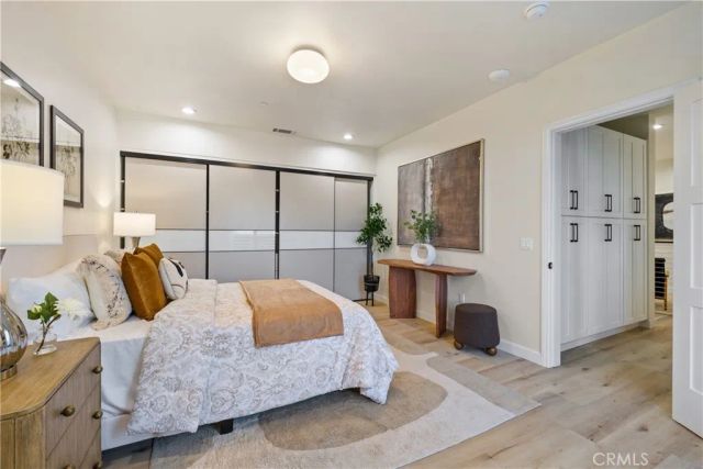 1649 N Lake Avenue 2, Pasadena, CA 91104