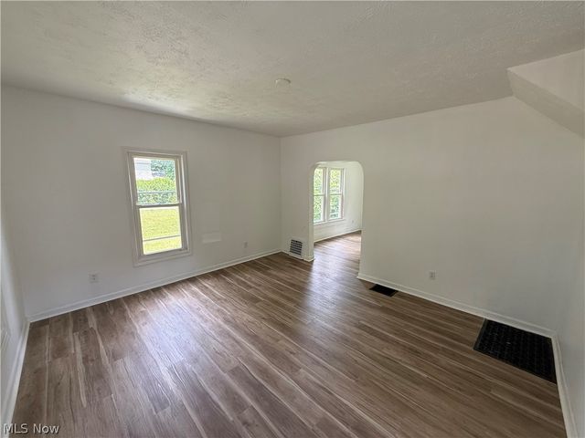 257 Arch Street, Akron, OH 44304