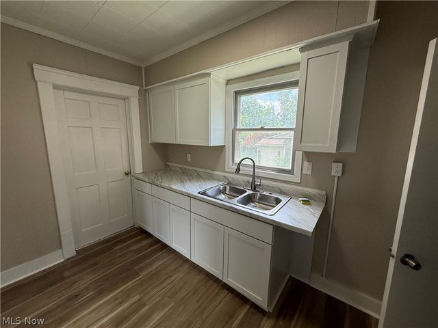 257 Arch Street, Akron, OH 44304