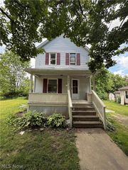 257 Arch Street, Akron, OH 44304