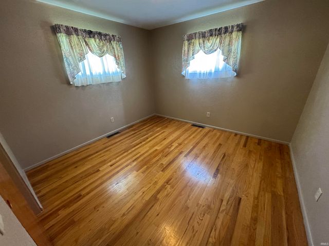 19412 Pasadena Avenue, South Bend, IN 46614