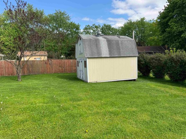 19412 Pasadena Avenue, South Bend, IN 46614