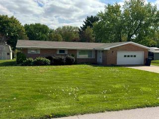 19412 Pasadena Avenue, South Bend, IN 46614