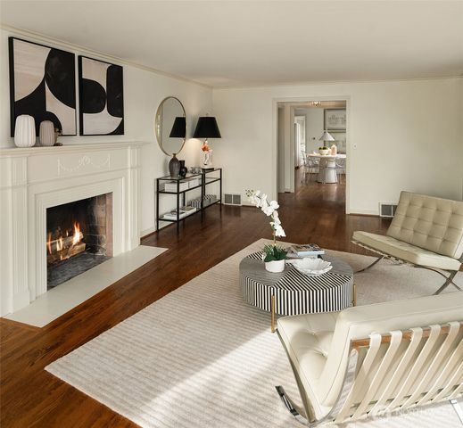 4206 W Glenmont Lane, Seattle, WA 98199