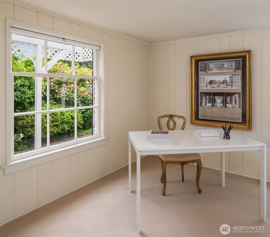 4206 W Glenmont Lane, Seattle, WA 98199