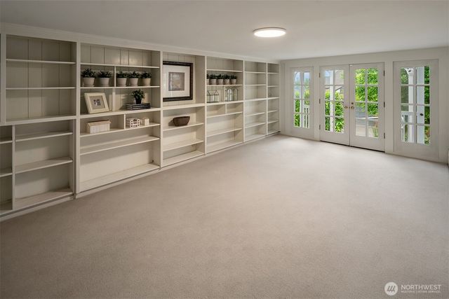 4206 W Glenmont Lane, Seattle, WA 98199